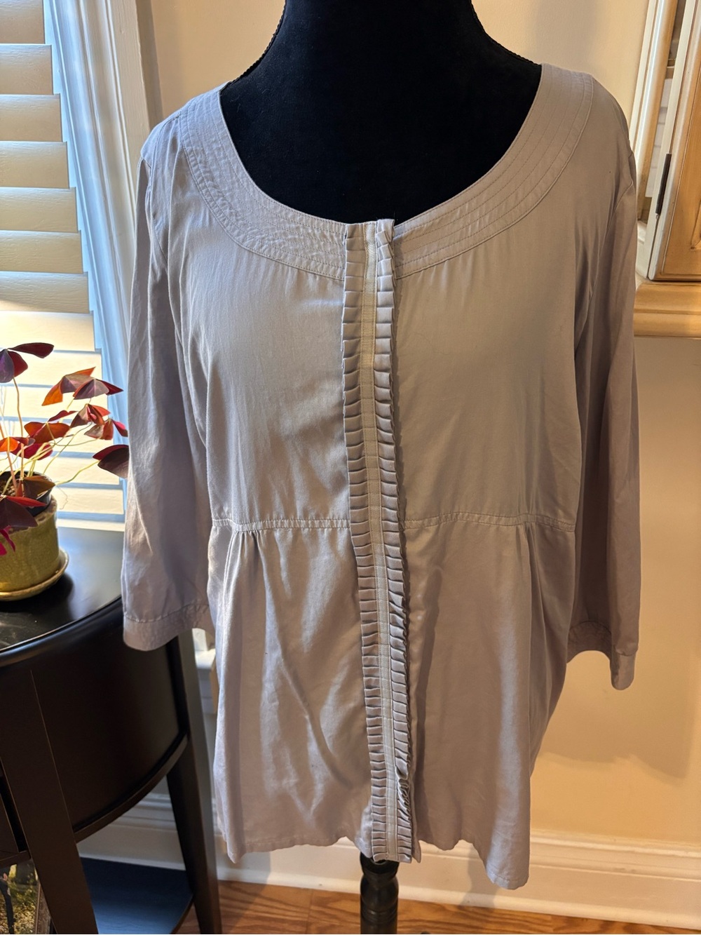 Old Navy Snap Button Ruched Light Gray Blouse